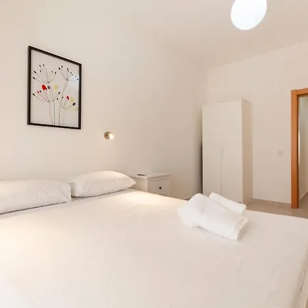 דירה High Floor - Apt With Comfy Sofa - Balcony & Wi-fi By 360 Estates סליאמה