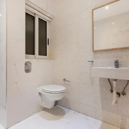 High Floor - Apt With Comfy Sofa - Balcony & Wi-fi By 360 Estates דירה סליאמה